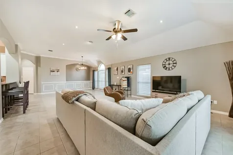 153 Greenridge Circle League City TX 77573