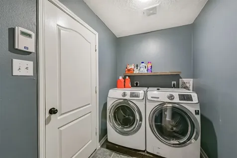 153 Greenridge Circle League City TX 77573