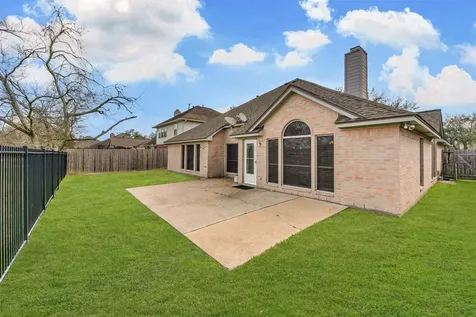 153 Greenridge Circle League City TX 77573