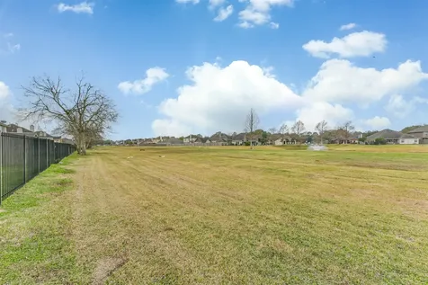 153 Greenridge Circle League City TX 77573