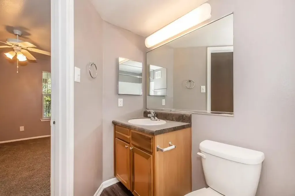 12151 N Interstate Hwy 35 B2 Austin TX 78753