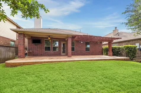 30 Black Swan Court Magnolia TX 77354
