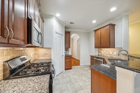 30 Black Swan Court Magnolia TX 77354