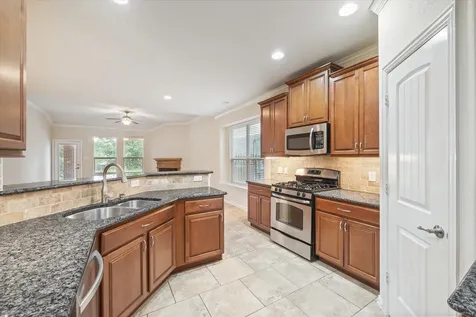 30 Black Swan Court Magnolia TX 77354