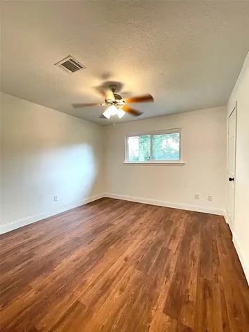 16907 David Glen Drive Friendswood TX 77546