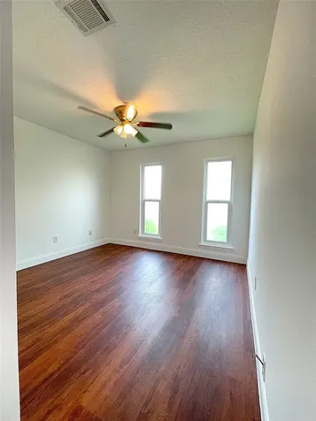16907 David Glen Drive Friendswood TX 77546