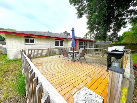 16907 David Glen Drive Friendswood TX 77546