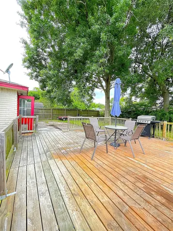 16907 David Glen Drive Friendswood TX 77546