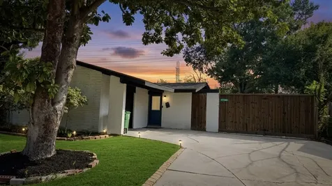 11103 Greenwillow Street Houston TX 77035
