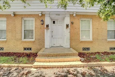 1935 Richmond Avenue 1 Houston TX 77098