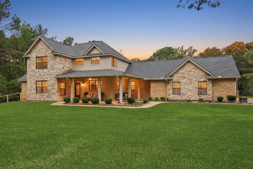 15420 Queen Elizabeth Court Montgomery TX 77316