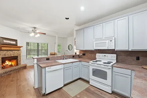 15420 Queen Elizabeth Court Montgomery TX 77316