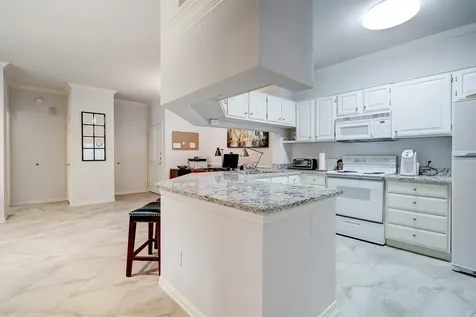 2111 Welch Street A129 Houston TX 77019