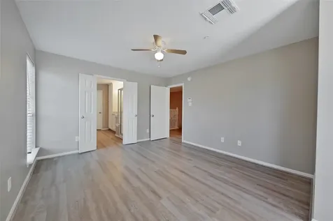 2710 Grants Lake Boulevard S6 Sugar Land TX 77479