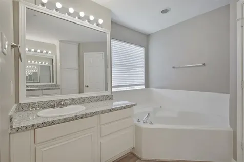 2710 Grants Lake Boulevard S6 Sugar Land TX 77479