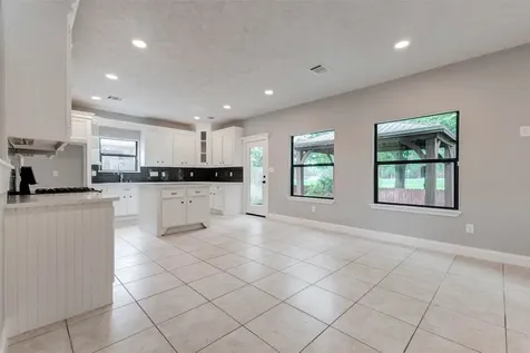 13731 Fountainview Drive Montgomery TX 77356