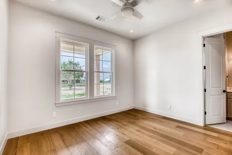 5501 Larkspur Lane Chappell Hill TX 77426