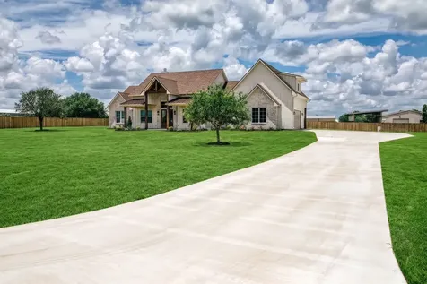 5501 Larkspur Lane Chappell Hill TX 77426