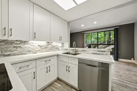 171 Litchfield Lane Houston TX 77024