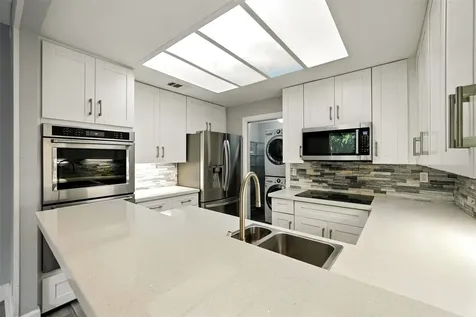 171 Litchfield Lane Houston TX 77024