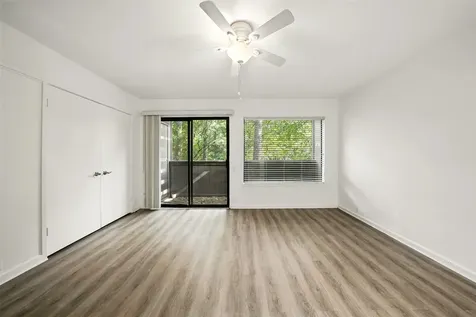 171 Litchfield Lane Houston TX 77024