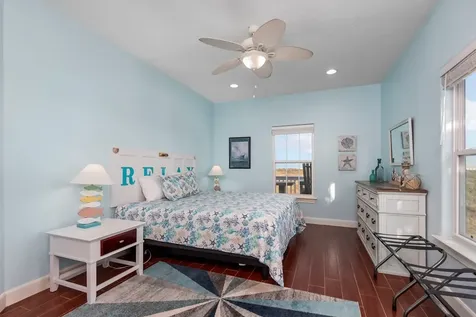 1019 Brighton Jones Boulevard Gilchrist TX 77617