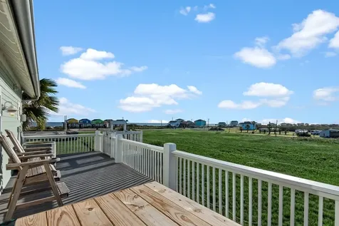 1019 Brighton Jones Boulevard Gilchrist TX 77617