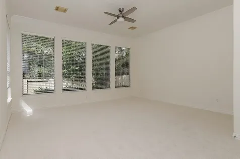122 Lansdowne The Woodlands TX 77382