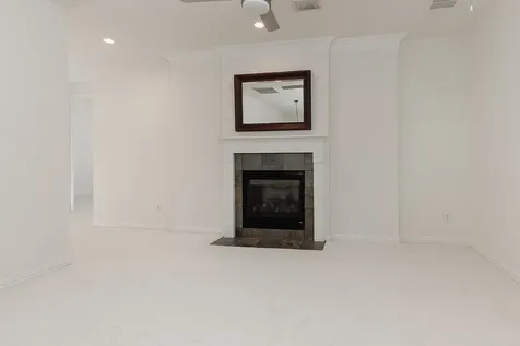 122 Lansdowne The Woodlands TX 77382