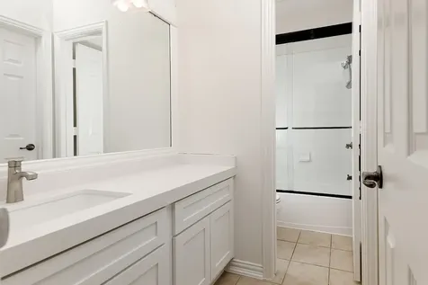 122 Lansdowne The Woodlands TX 77382