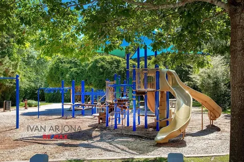 122 Lansdowne The Woodlands TX 77382