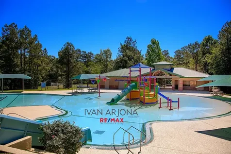 122 Lansdowne The Woodlands TX 77382
