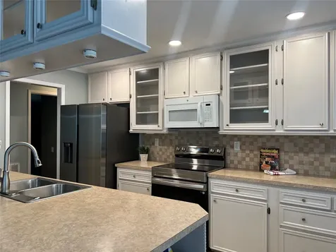 10909 Glenwolde Drive 909 Houston TX 77099