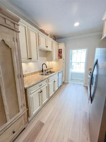 7000 Seawall Boulevard 1021 Galveston TX 77551