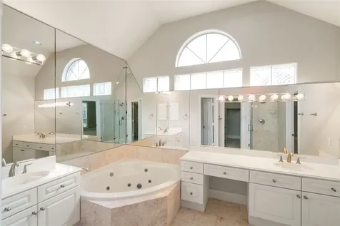 4746 Post Oak Timber Drive 36 Houston TX 77056