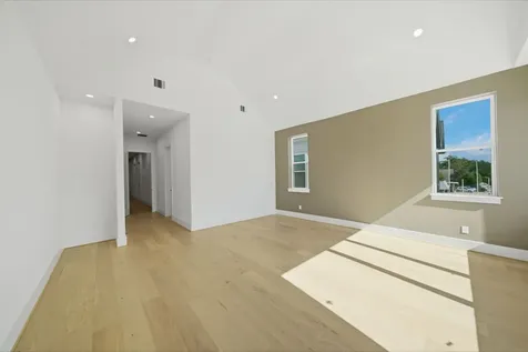 1229 Prince Street Houston TX 77008