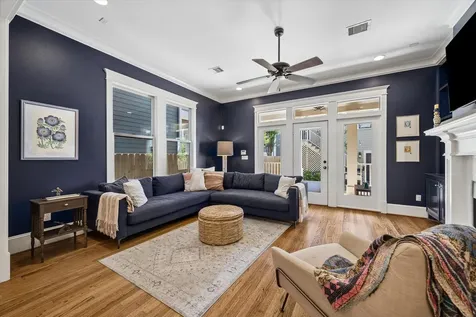 638 W 17th Street Houston TX 77008