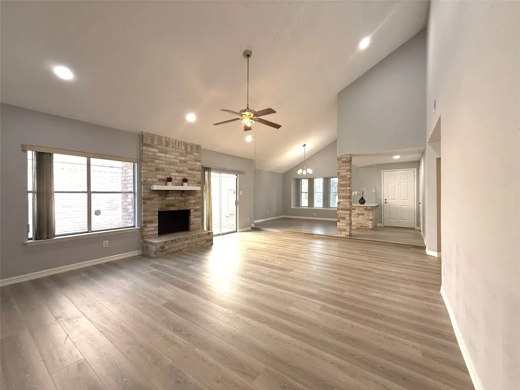 8322 Sandy Glen Lane Houston TX 77071