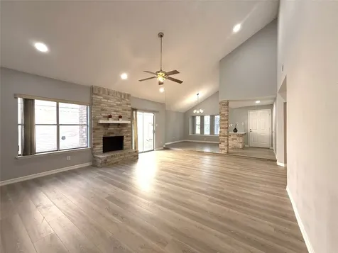 8322 Sandy Glen Lane Houston TX 77071