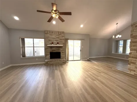 8322 Sandy Glen Lane Houston TX 77071