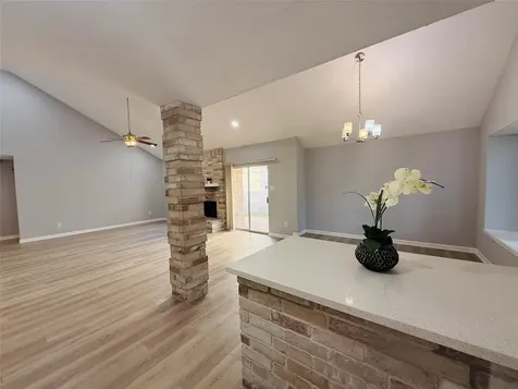 8322 Sandy Glen Lane Houston TX 77071