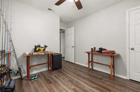 10915 Pecan Drive La Porte TX 77571