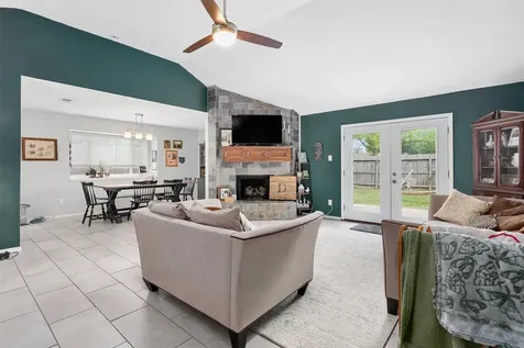 10915 Pecan Drive La Porte TX 77571