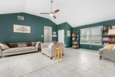 10915 Pecan Drive La Porte TX 77571