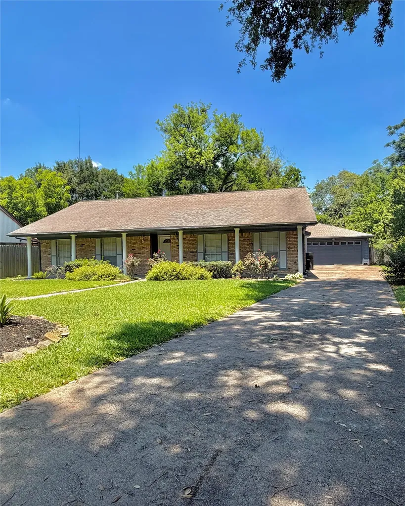5422 Winding Way Drive Houston TX 77091