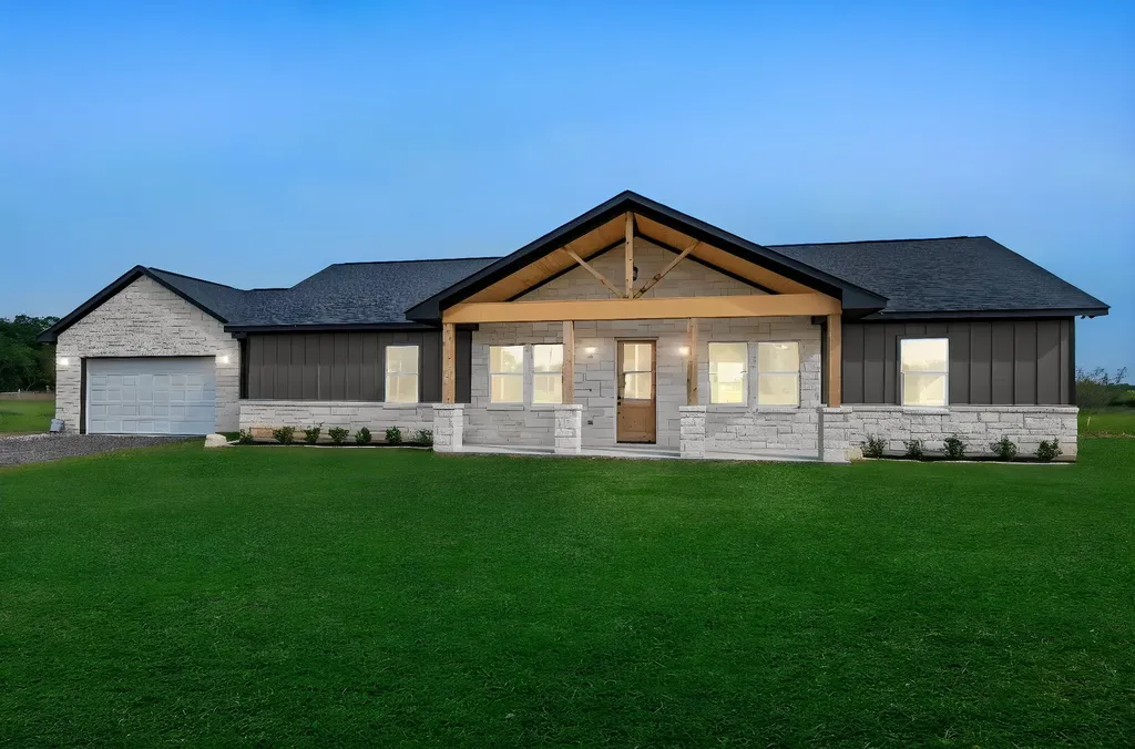 4378 Collton Lane Franklin TX 77856