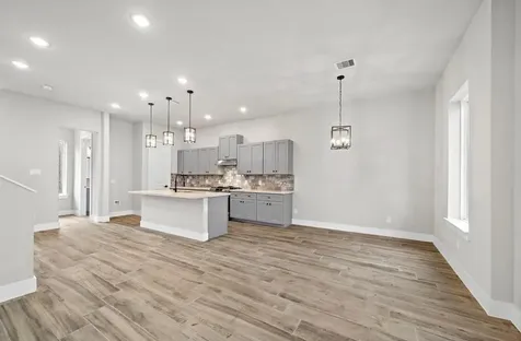 230 W 28th Street A Houston TX 77008