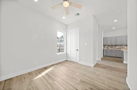 230 W 28th Street A Houston TX 77008