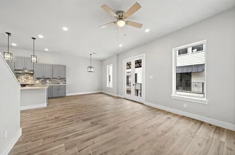 230 W 28th Street A Houston TX 77008