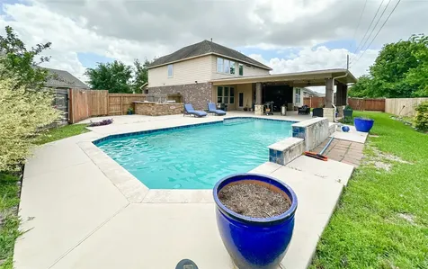 402 Heatherton Hill Drive Rosenberg TX 77469
